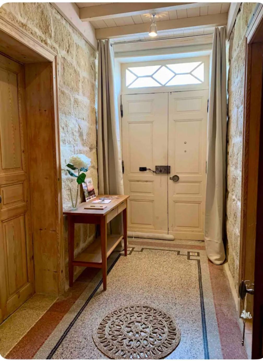 Le Figuier Apartment Beauvoisin  Luaran gambar